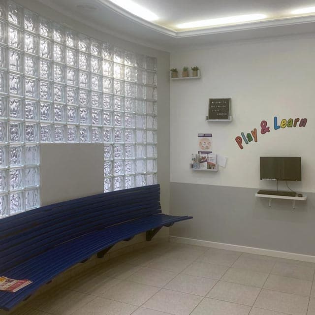 Contactar con The English Study Center